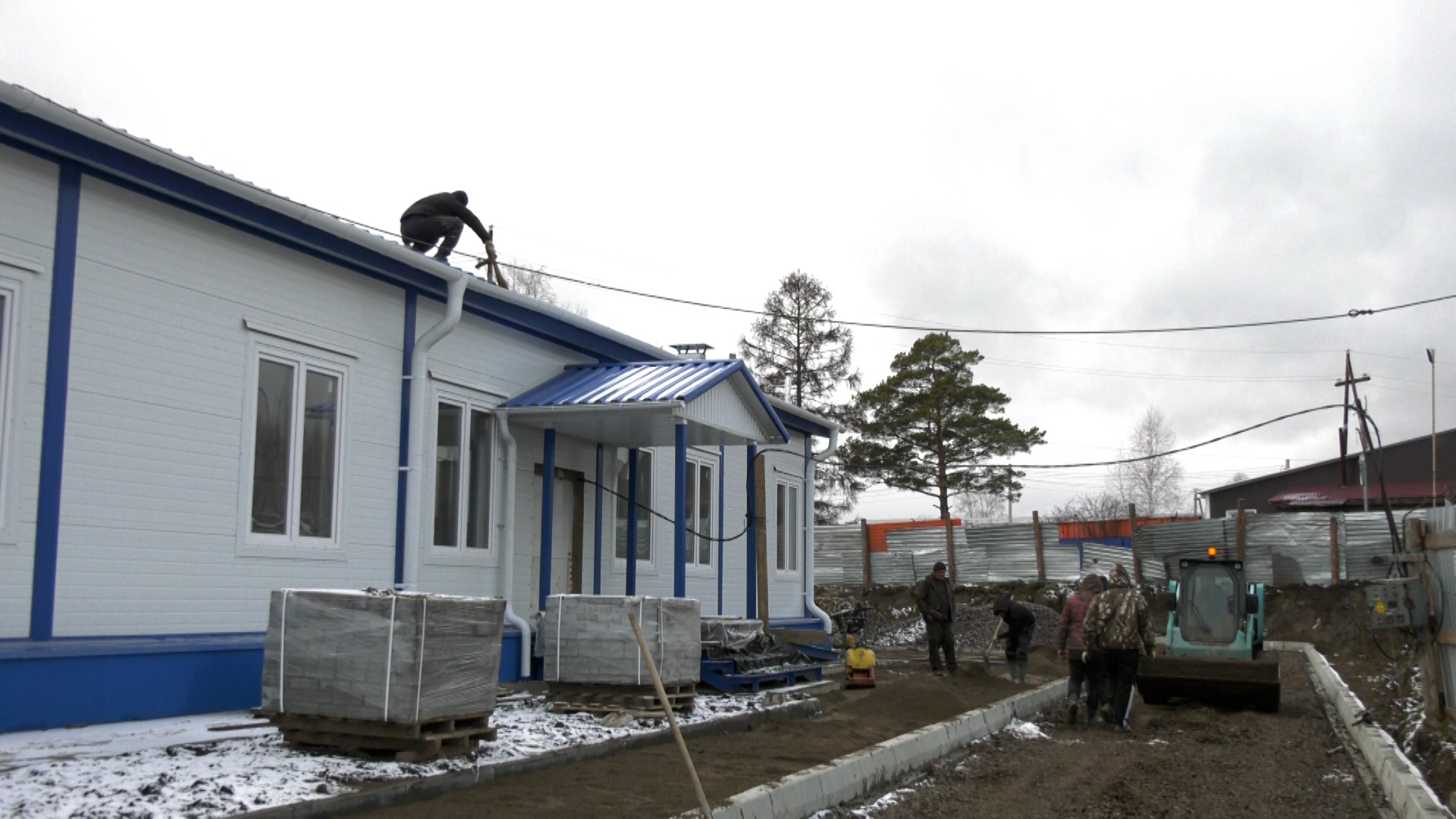 В Абалаково возводят модульную амбулаторию.